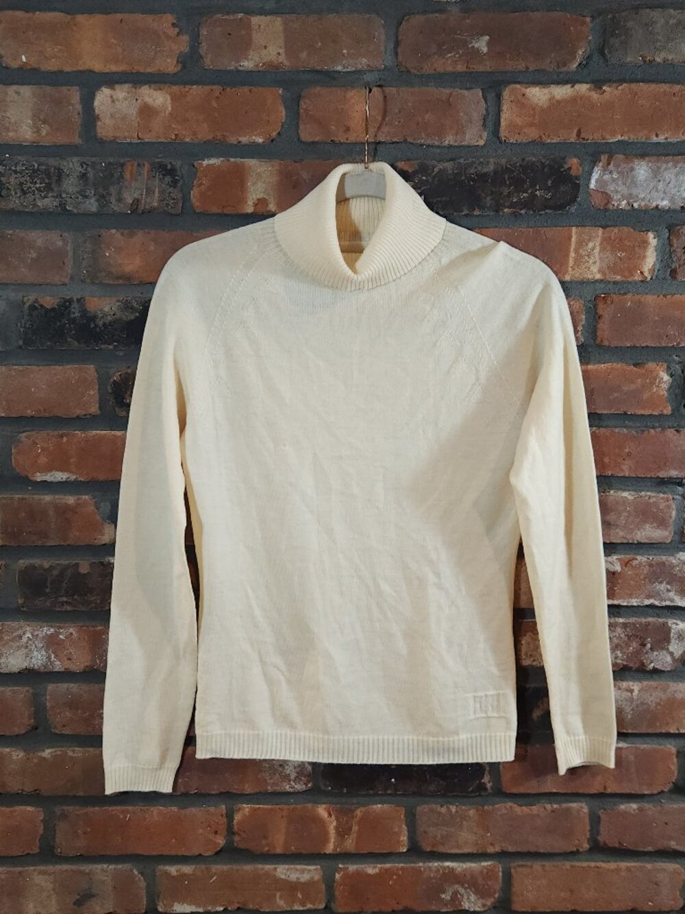 Quiet Luxury Lightweight Wool Turtleneck Sweater Coastal Grandma Women's M